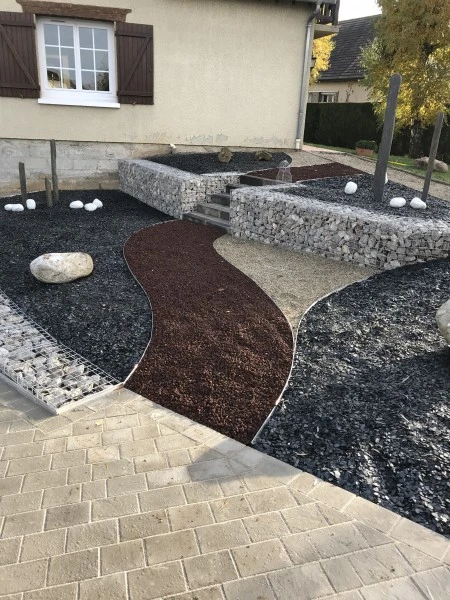 Décoration extérieure à ALIZAY