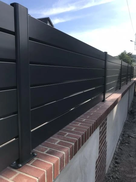 Installation et pose de portails et clôtures à Alizay